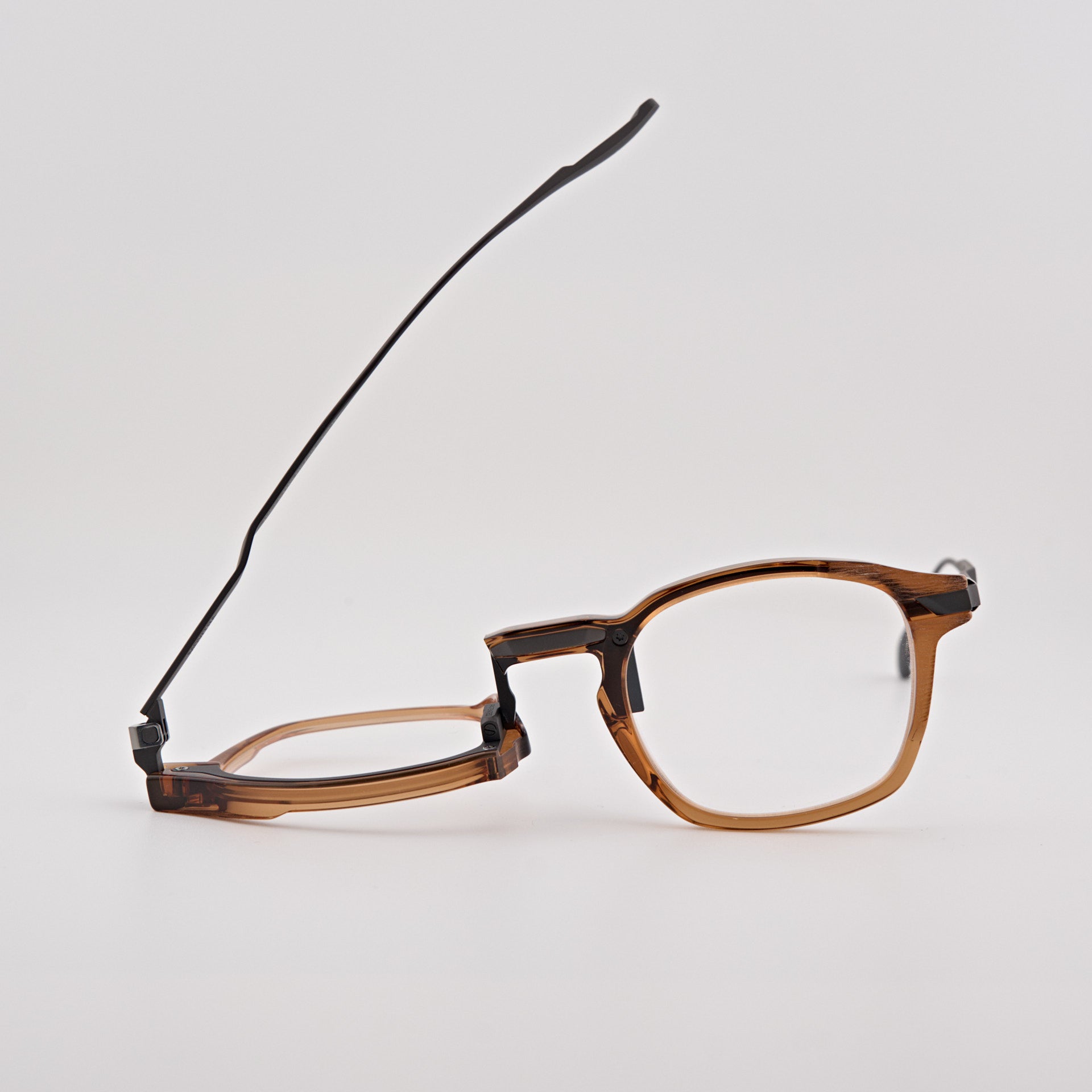 MOVITRA INCEPTUS 02 cognac