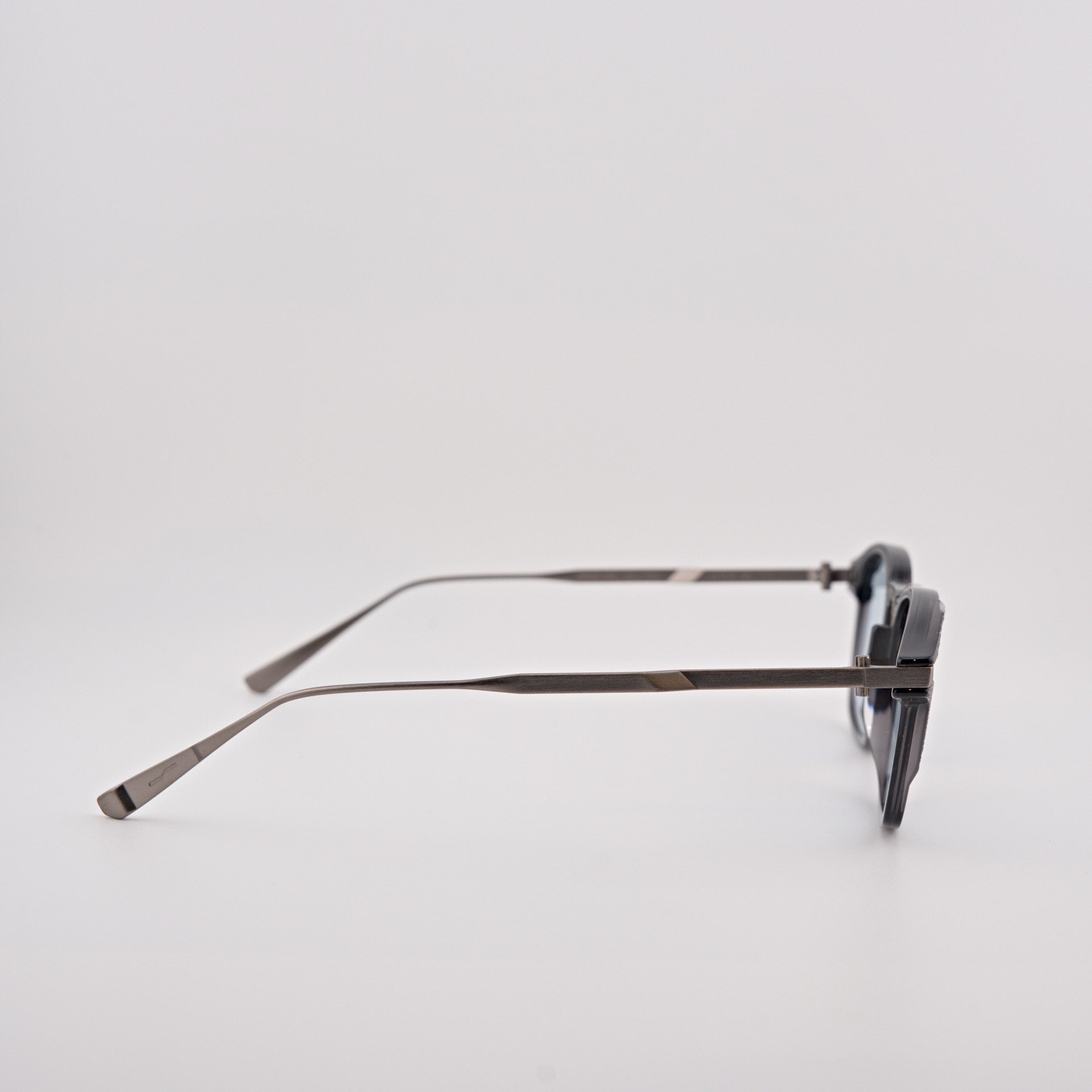 MOVITRA AM 02F black lg