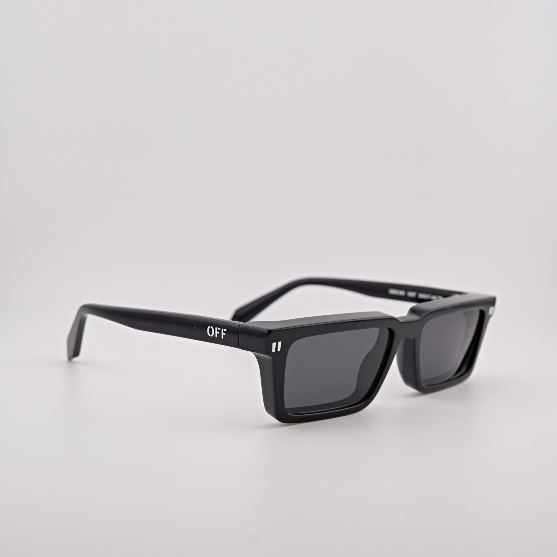 OFF-WHITE TYLER nero