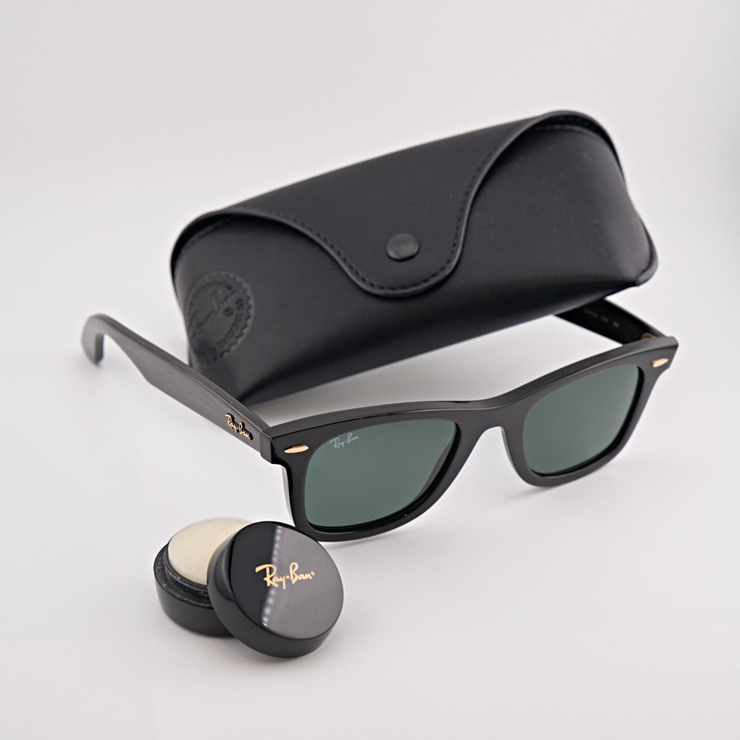RAY-BAN WAYFARER in corno
