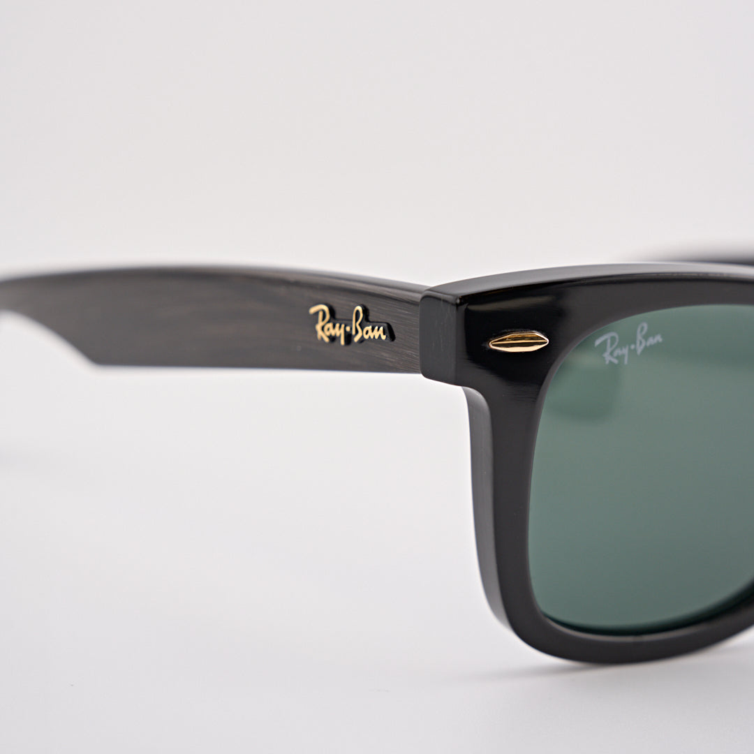 RAY-BAN WAYFARER in corno